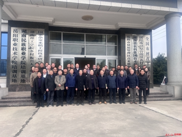 推进科技小院建设 助力乡村全面振兴